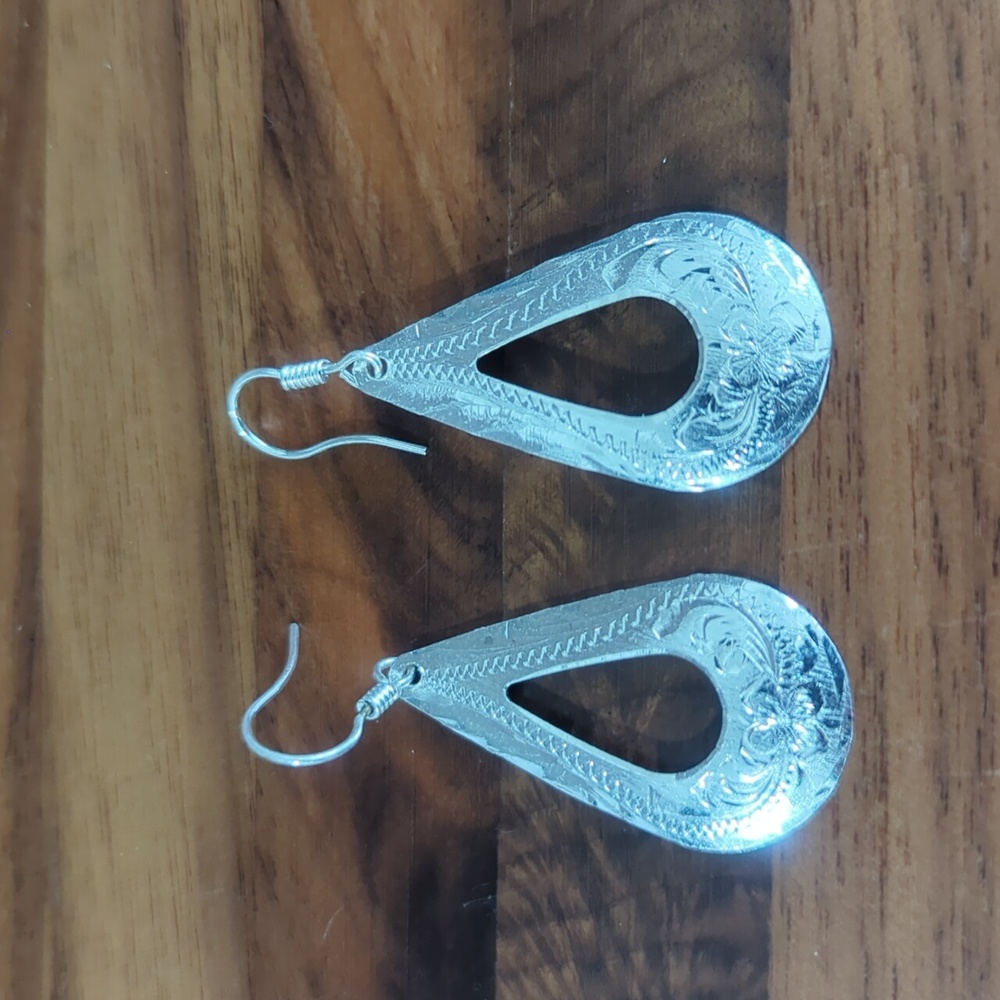 Mexican engraved teardrop 925 sterling silver earrings